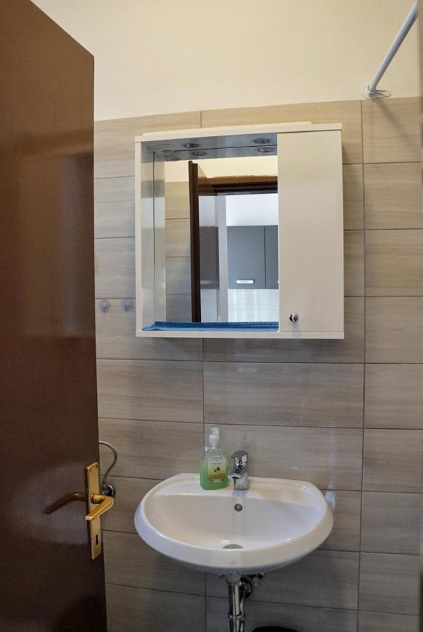 Apartmani Vesna Zambratija  Exterior foto